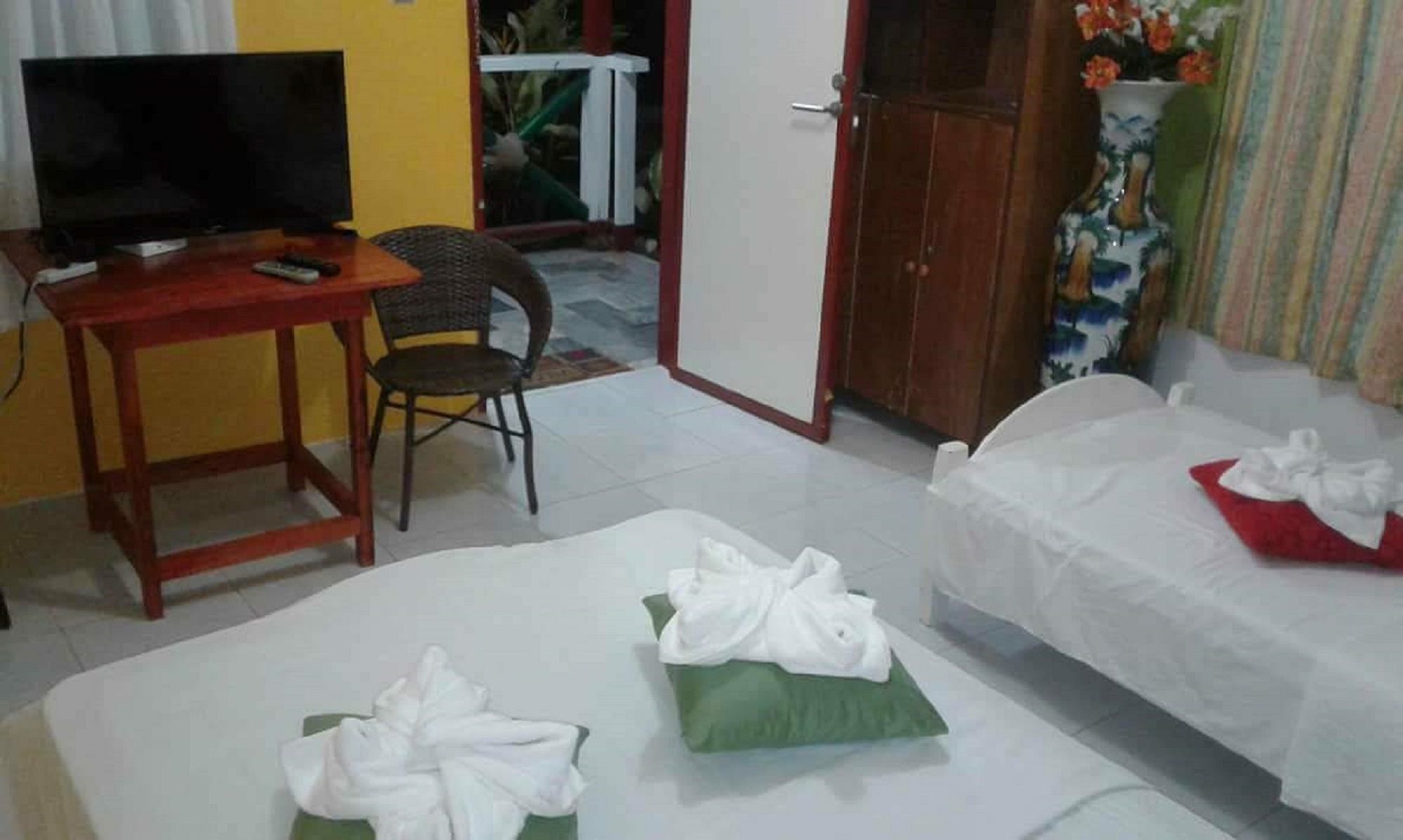 Traville Huts Palm Beach Inn Panglao Exterior foto